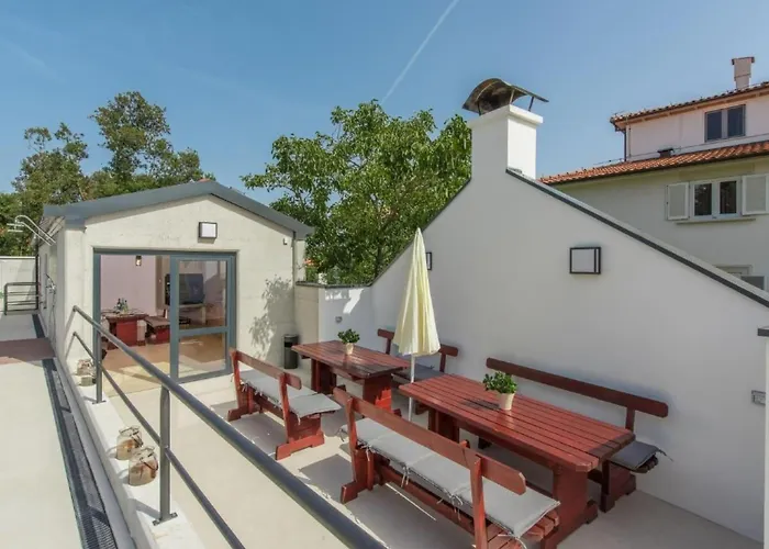 Mit Gemeinschaftlichem Pool Und Grill By Interhome Apartment