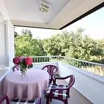 Mit Gemeinschaftlichem Pool Und Grill By Interhome Apartamento Pula