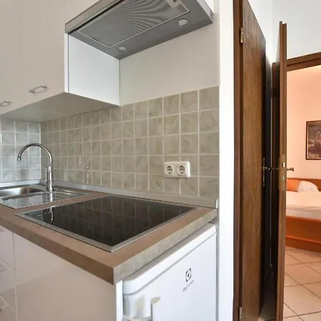 Mit Gemeinschaftlichem Pool Und Grill By Interhome بولا