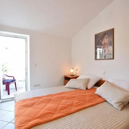 Mit Gemeinschaftlichem Pool Und Grill By Interhome بولا