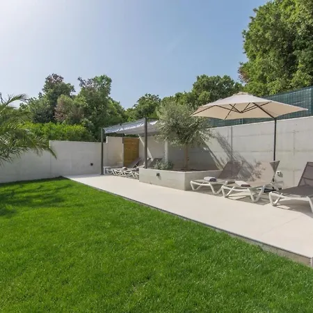 Mit Gemeinschaftlichem Pool Und Grill By Interhome Daire