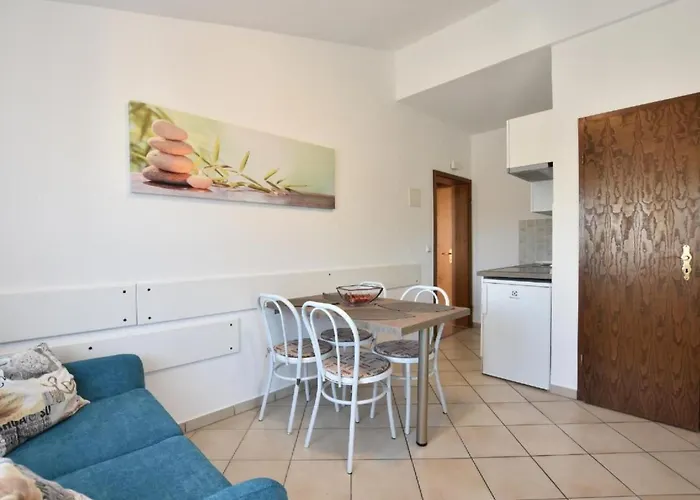 Mit Gemeinschaftlichem Pool Und Grill By Interhome *