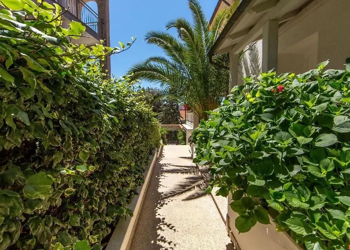 Mit Gemeinschaftlichem Pool Und Grill By Interhome * بولا