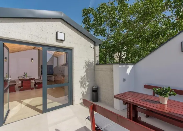 Mit Gemeinschaftlichem Pool Und Grill By Interhome *